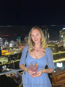 Lena bayer neu in k ln und noch ein wenig sch chtern - hall chen ich part 1