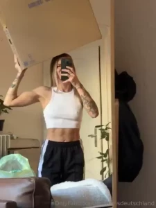 Hey du ich hei e lana bertz ob beim training im gym oder bei part 16