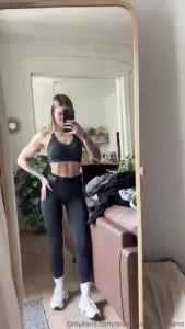 Hey du ich hei e lana bertz ob beim training im gym oder bei part 11