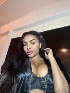 Emma schwarz hey ich bin emma 23 jahre alt und arbeite als private part 19