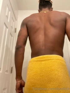 Front or back part 733