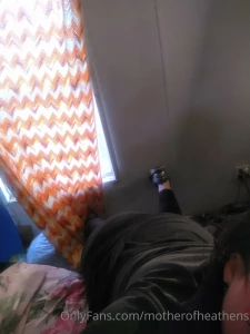 Mmmmm what i wouldn t give to have someone behind me