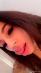 Sunt foarte horny ast zi am chef de tine i m really horny today i m in