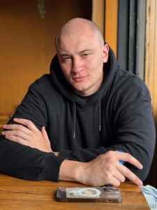 Hoy es mi cumple y me gustaria saber cuanto te importo asi que espero