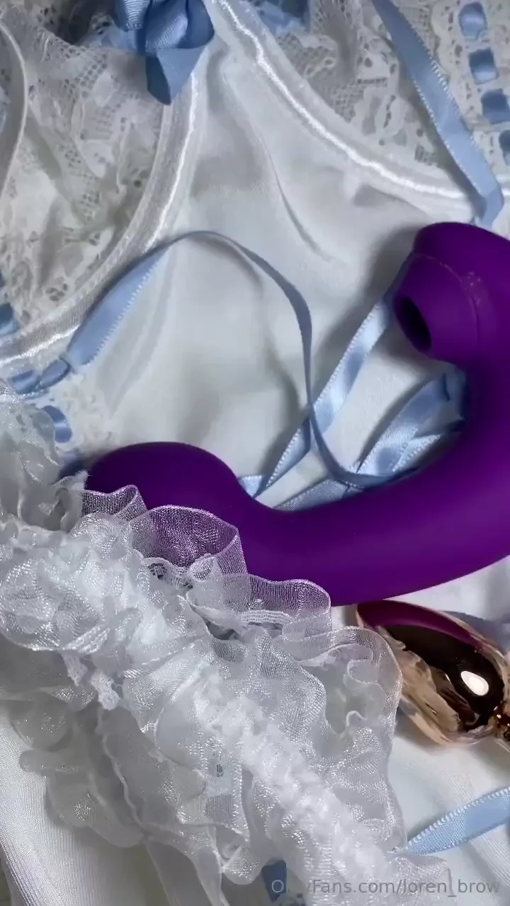 Make me moan with pleasure baby and get all my juice out 