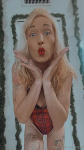 Just patiently waiting for you to cum play w me