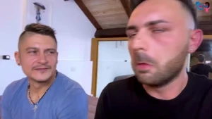 La prima volta con due cazzi non si scorda mai