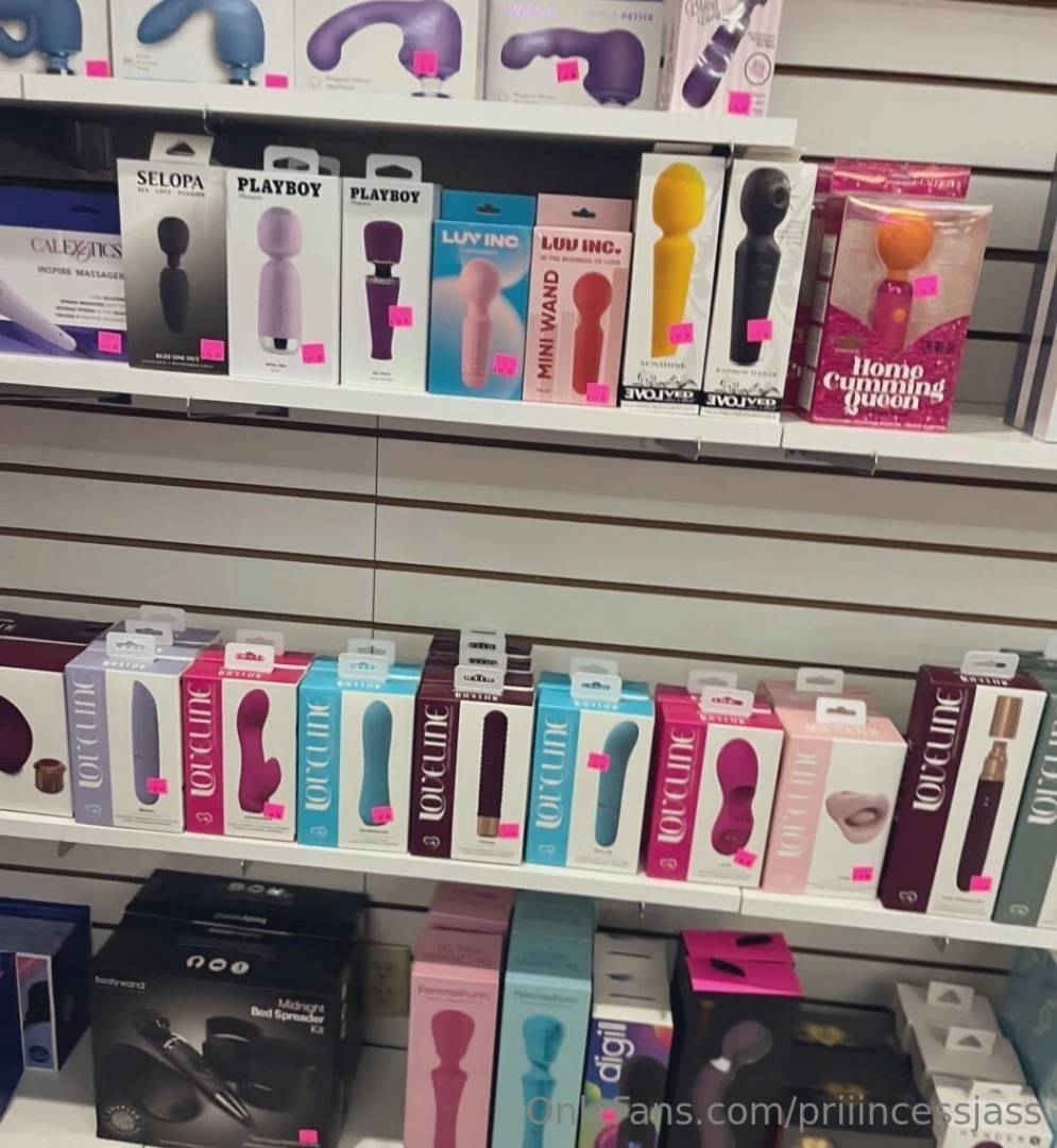 Making customs today squeeze in last minute orders 