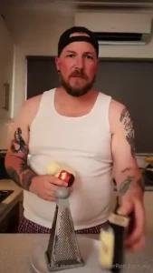 Mac n cheeee and chats with dad for my good boys