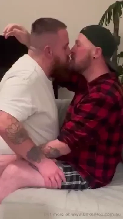 Had such a hot time with this beefy brit he knows just how to take 