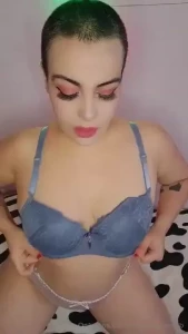 I am looking for people interested in telling me how i should shave my