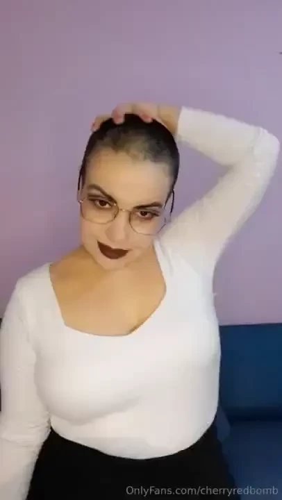 A few months ago i shaved my head for the first time the experience 