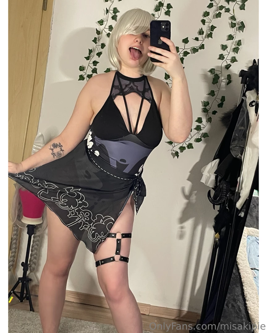 2b is waiting for your juicy cock part 1 