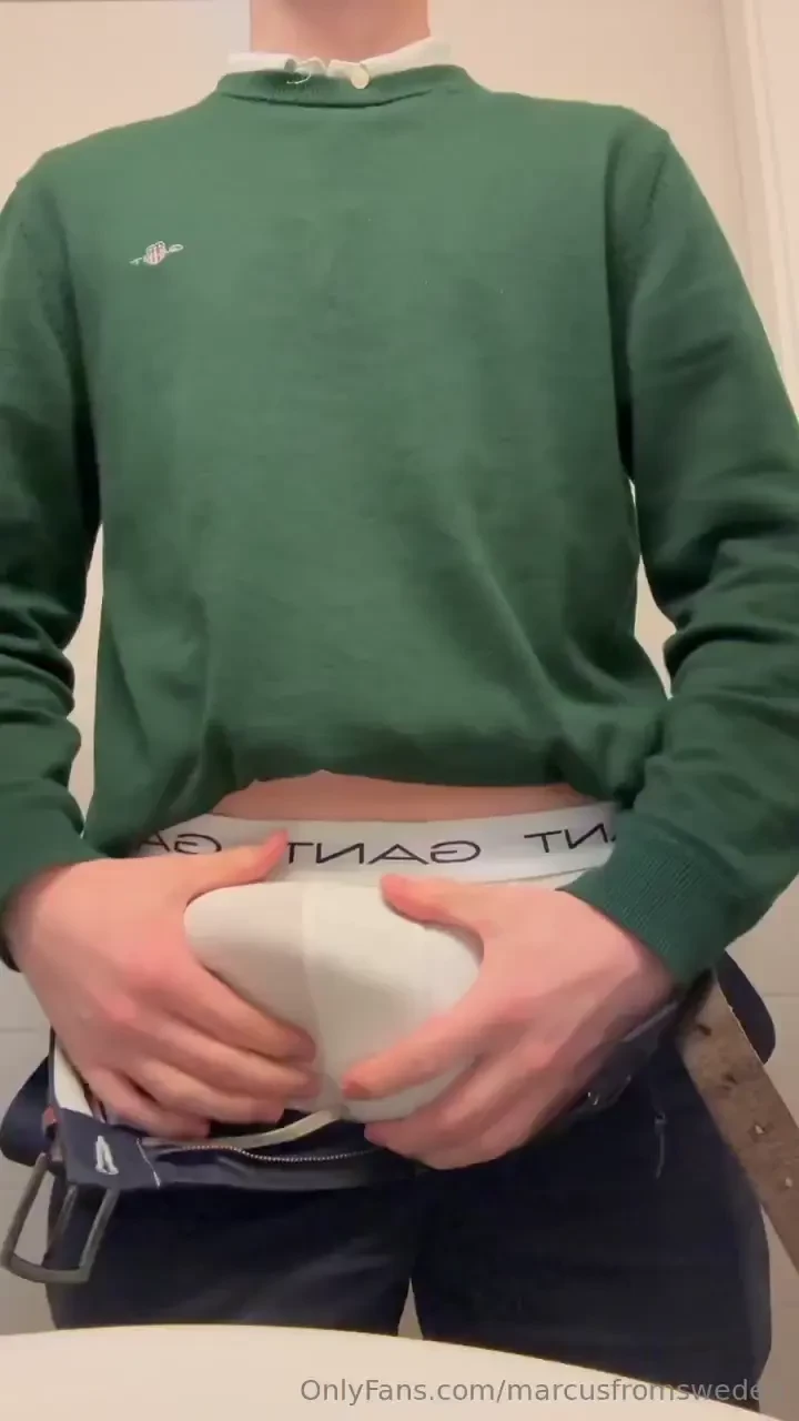 I really need a work daddy twink to accompany during lunch breaks part 1 