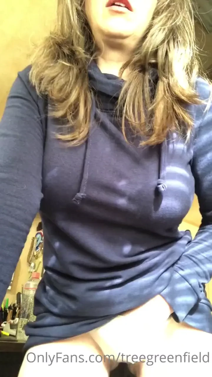 Hey sexy fans i bet you missed me i missed you too omgoodness i been 