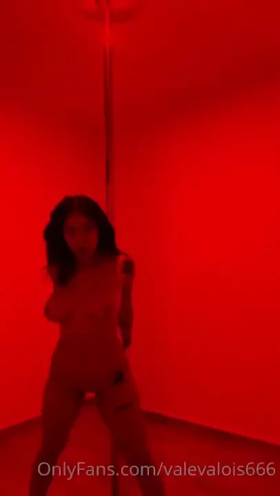 Tell me a song to dance 