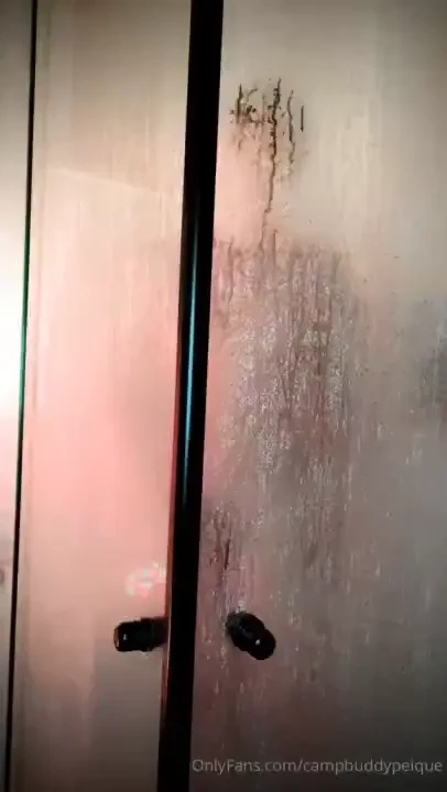 Hey you were there come in the water is great leave a tip on this 