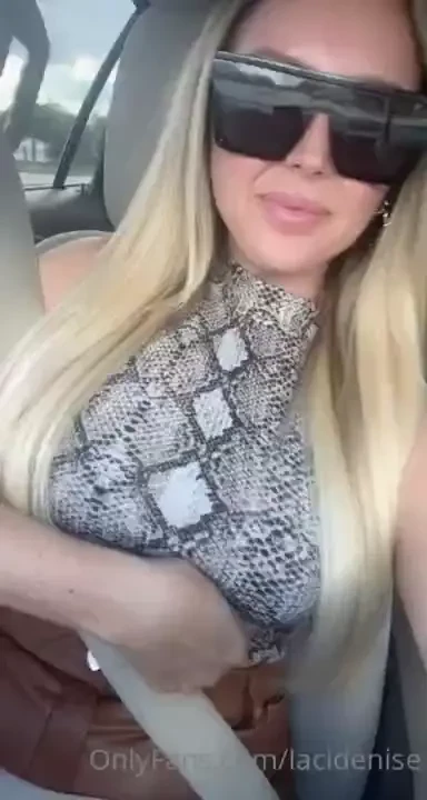 I m pretty sure the car beside me seen me doing this let s have a 