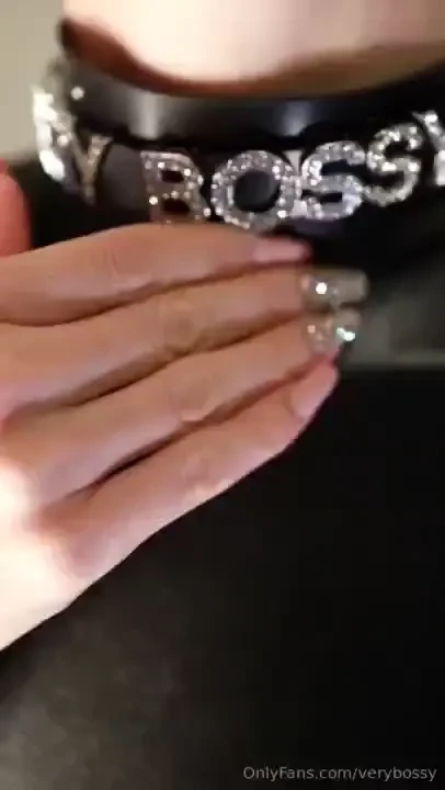 Do you like my latex collar 