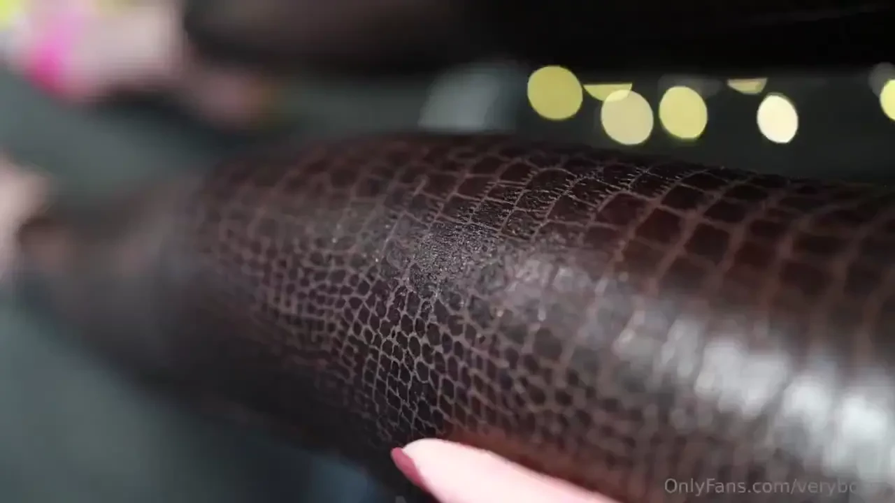 Brown croco asmr experience with me tell me what is existing you the part 3 
