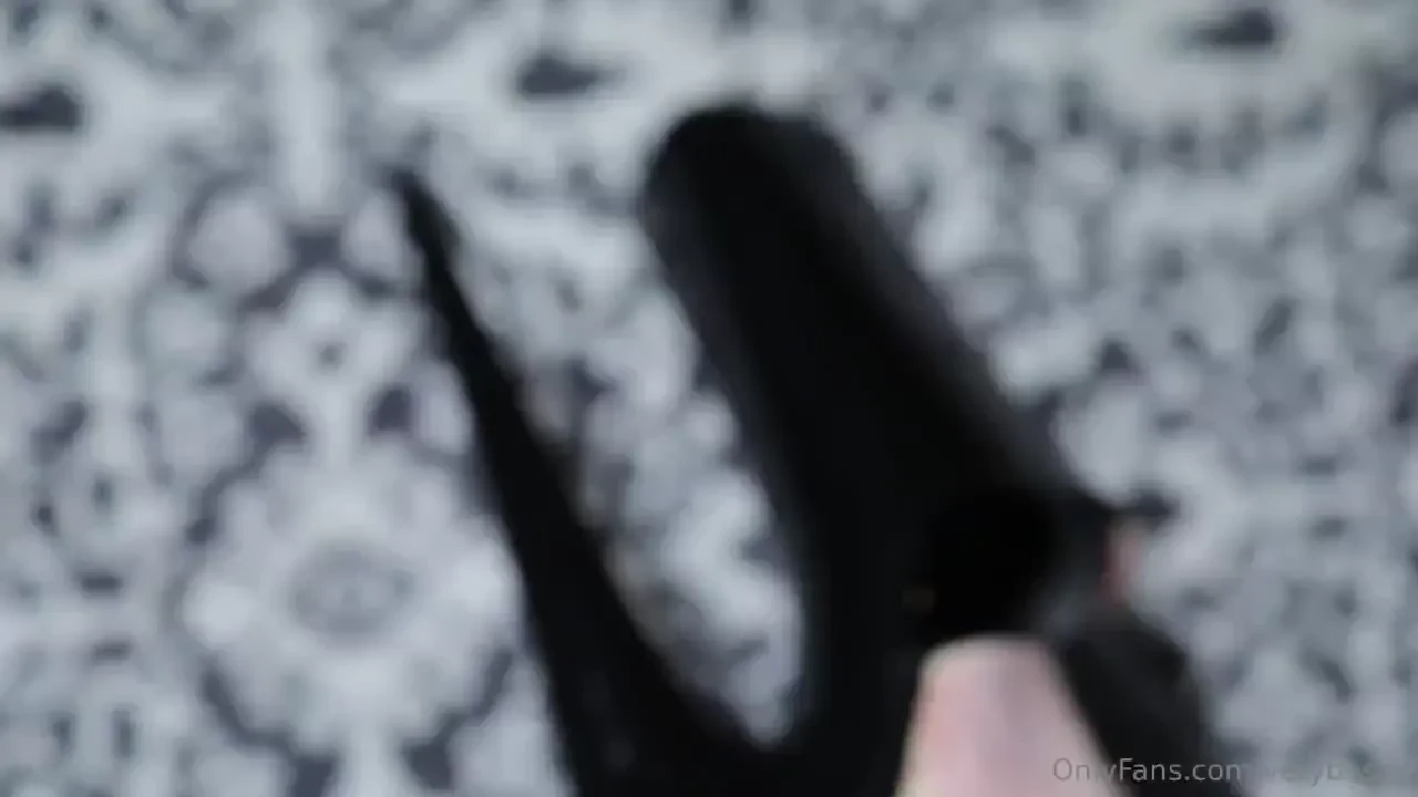 Tell me what would you do after seeing me in thes killing outfit 