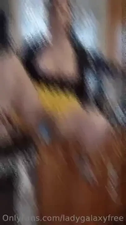 I ll be going live tonight around 11pm est to hang out with all you 