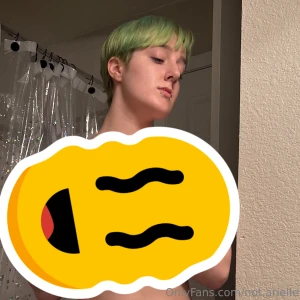 A pretty little purple set a fat ass and cute titties what more could