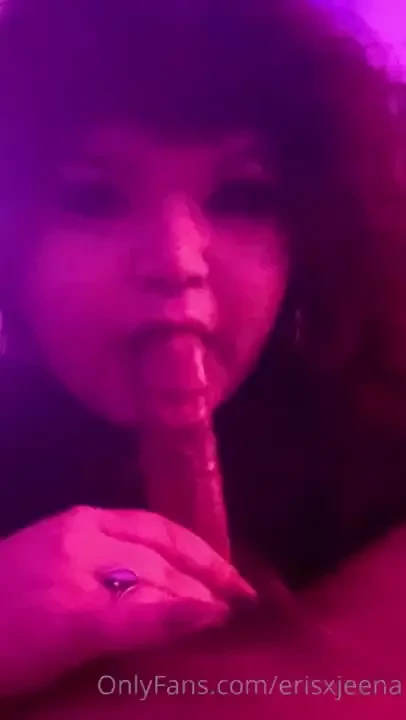 Jeena sucking dick with her pinky up because she s a classy hoe i have 