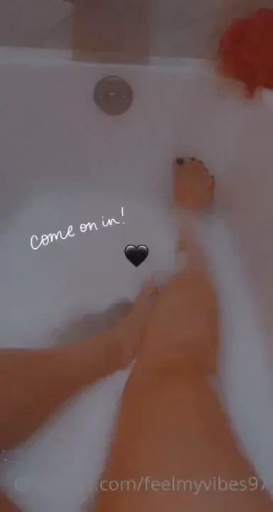 Currently creating content send me ideas if you want to see something 