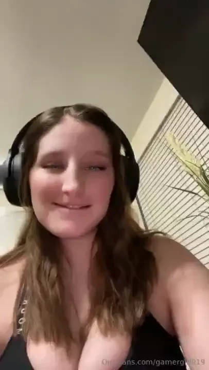 Dm for a good time i ll make sure you cum doing a special but it s for 