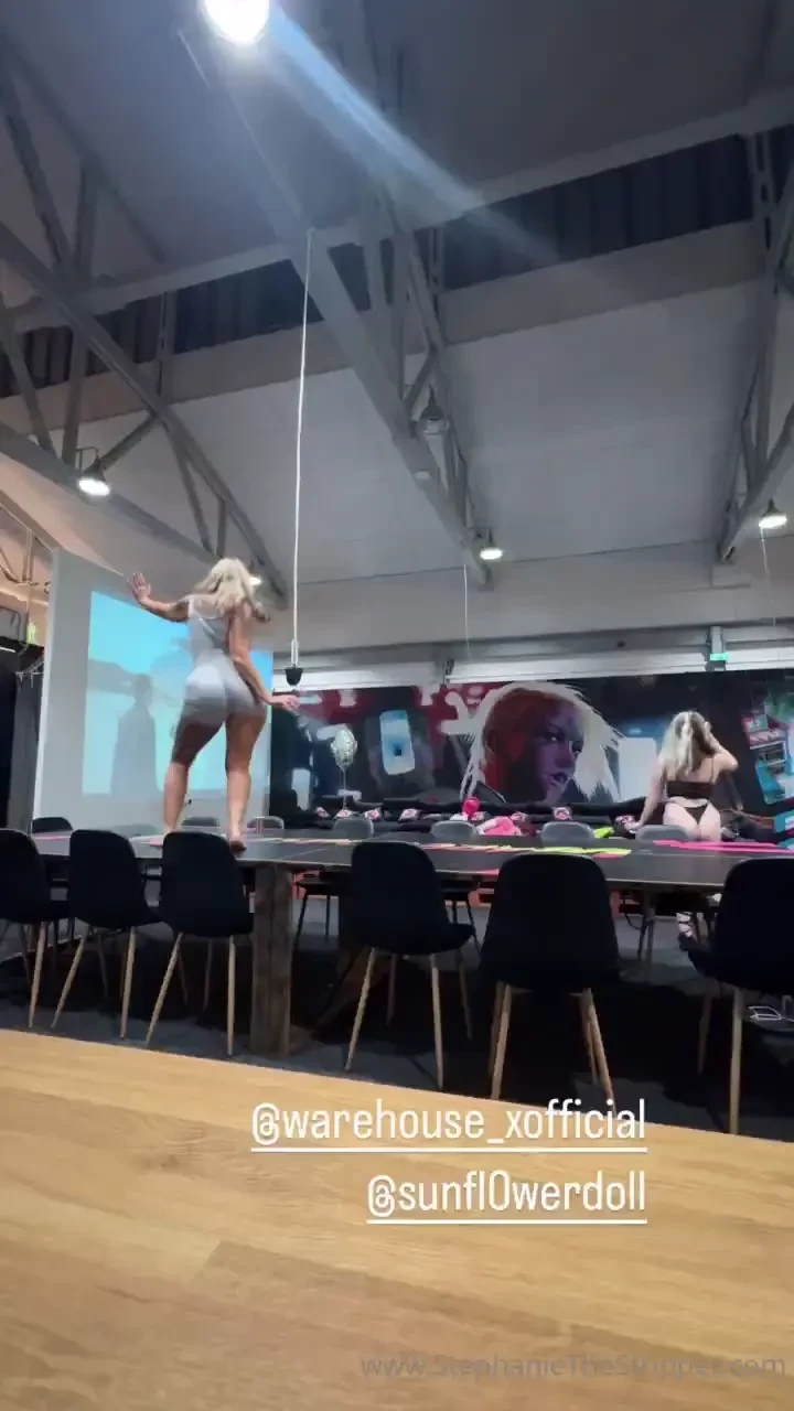 In a mood tonight sunfl0werdoll 