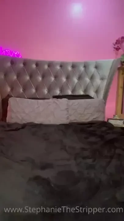 Trying anal beads for the first time 