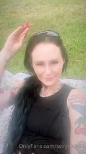 My feet again and me cause i know quite a few of you just can t get