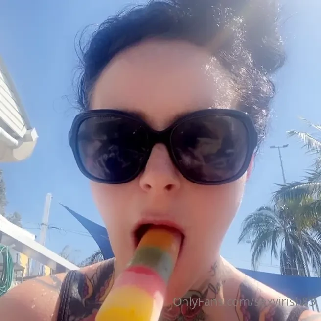 I do love sucking on an ice lolly when it s warm outside 