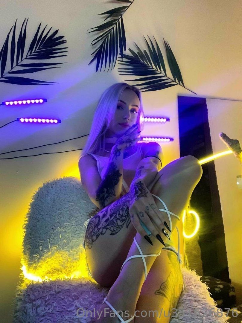 Hi shall we do some naughty things or is this a place where we can 