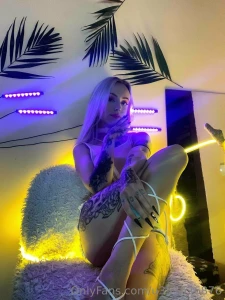 Hi shall we do some naughty things or is this a place where we can