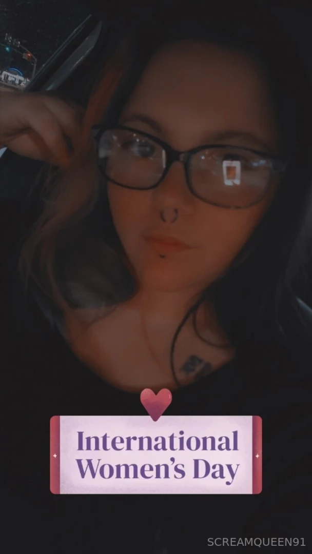 What a beautiful day to be a beautiful woman 