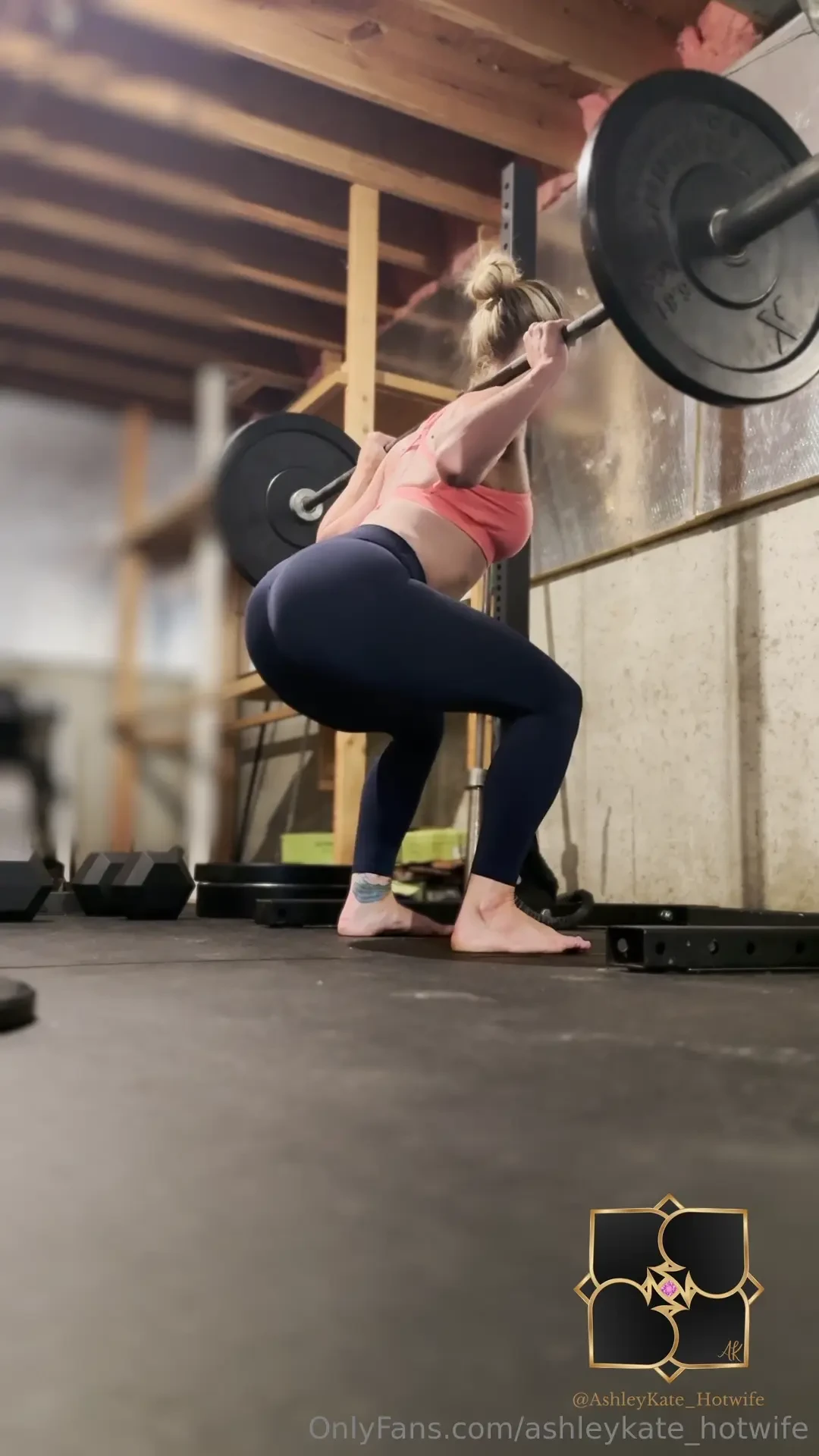 I work out on a double rewards system 1 keep this ass tight and juicy 