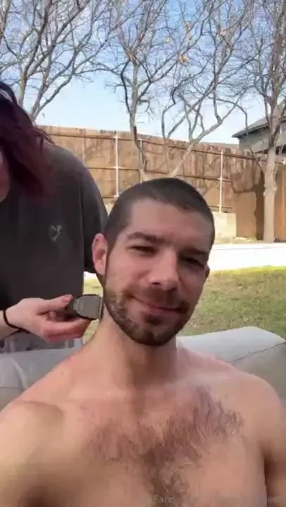 Starting this sunday with a quick backyard haircut 