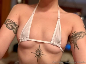 Uh oh do you think it s too small