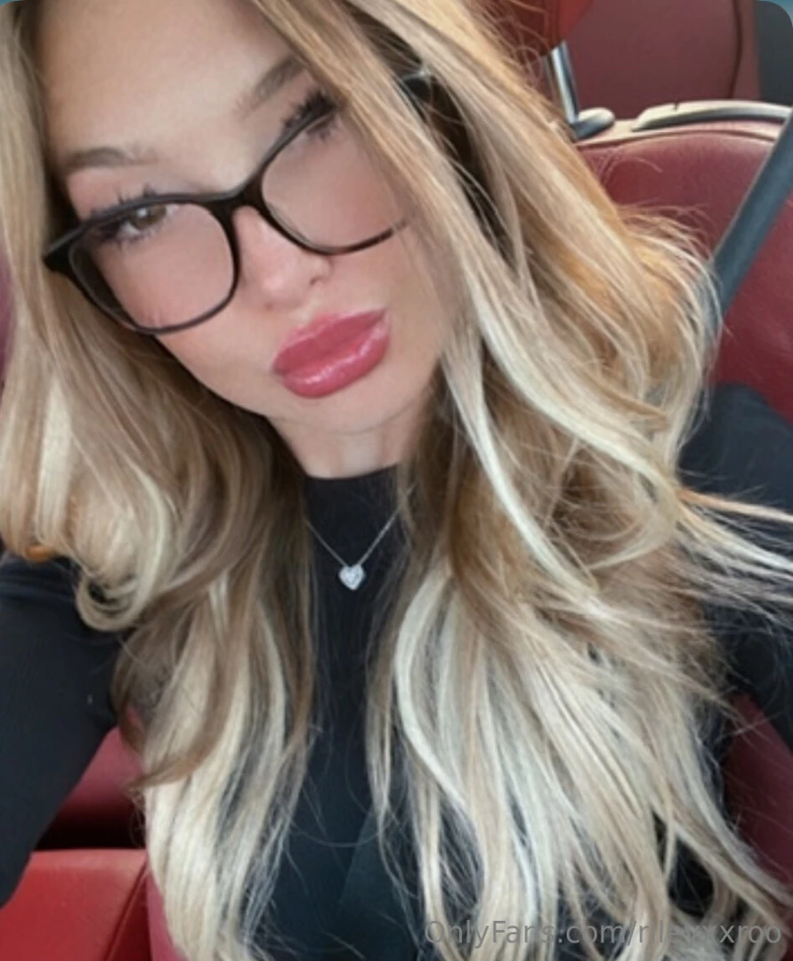 Car selfies are my fav 