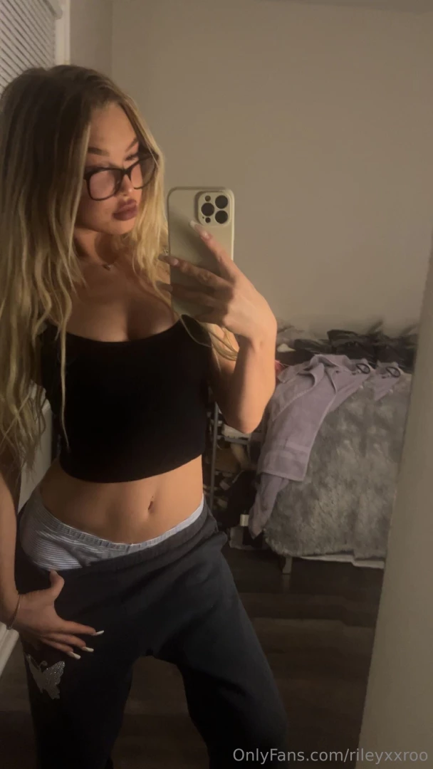 Sleeping naked sounds like a good idea 