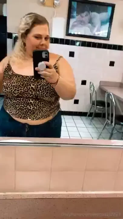 My fav animal is me on 1800 dark 