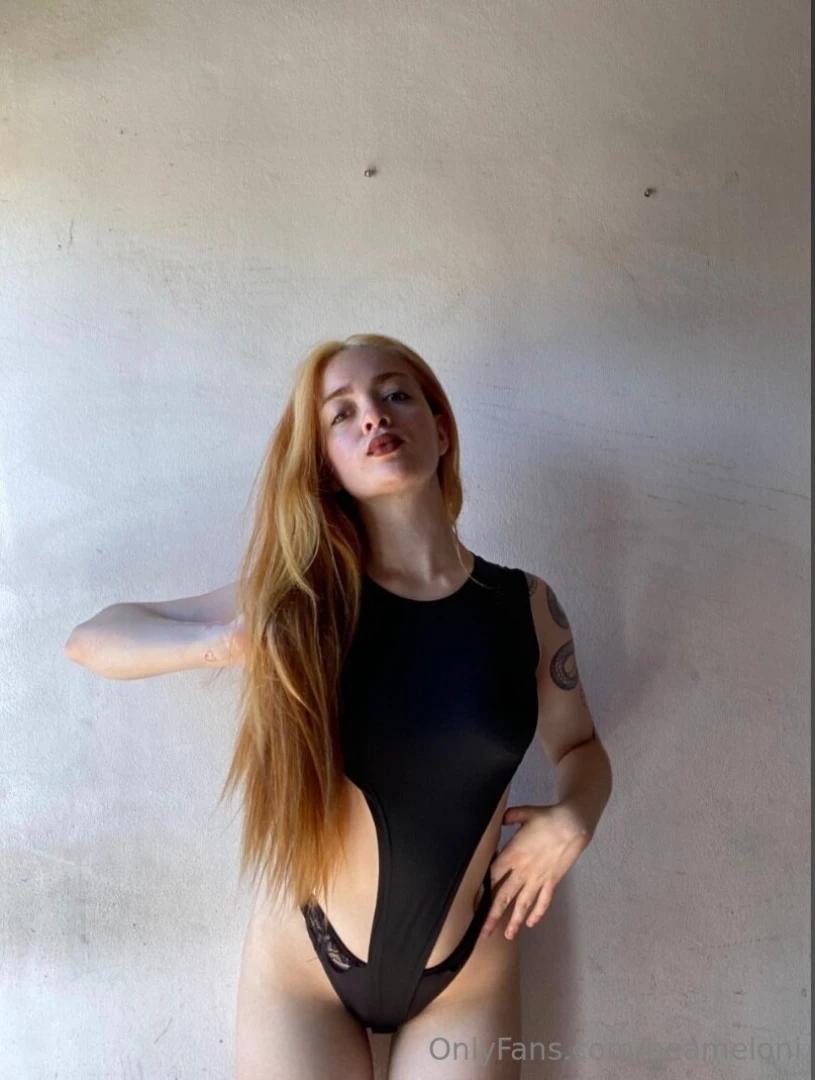 Provocante sensuale e continua tu 