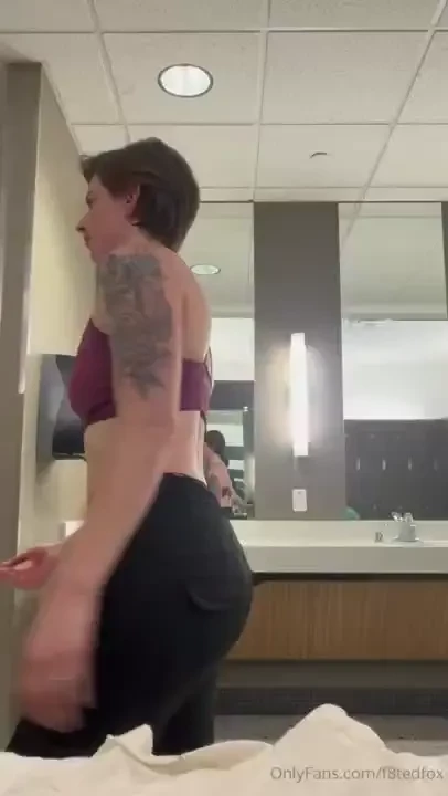 Hourglass loading post sauna sweats 