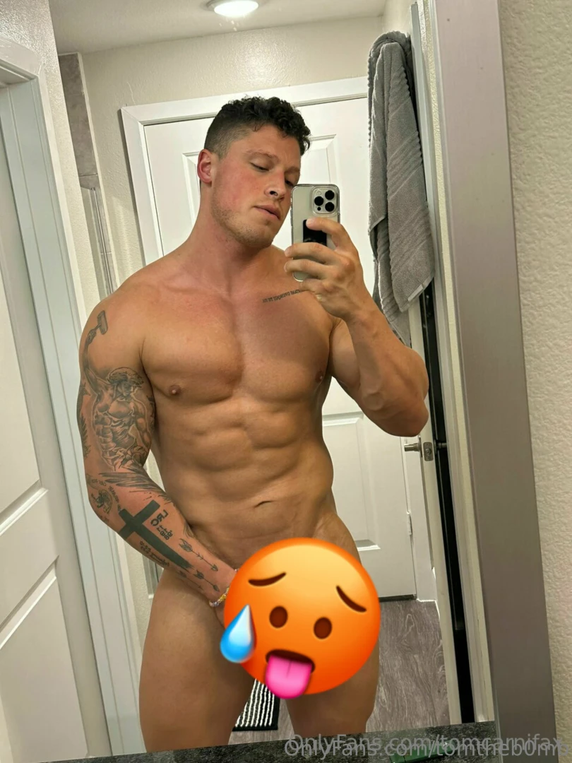 Jerk off to this right now if you love me my kink today is making you 