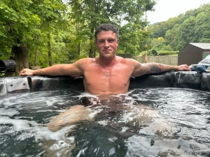 Wishing my wonderful fans the happiest new year your love fills my