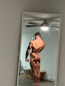 Will you worship my muscle if i flex it like this for you just a