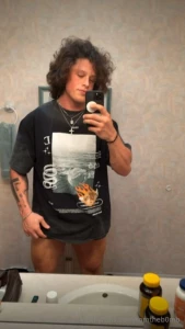 The mood s right and so am i dms are wide open