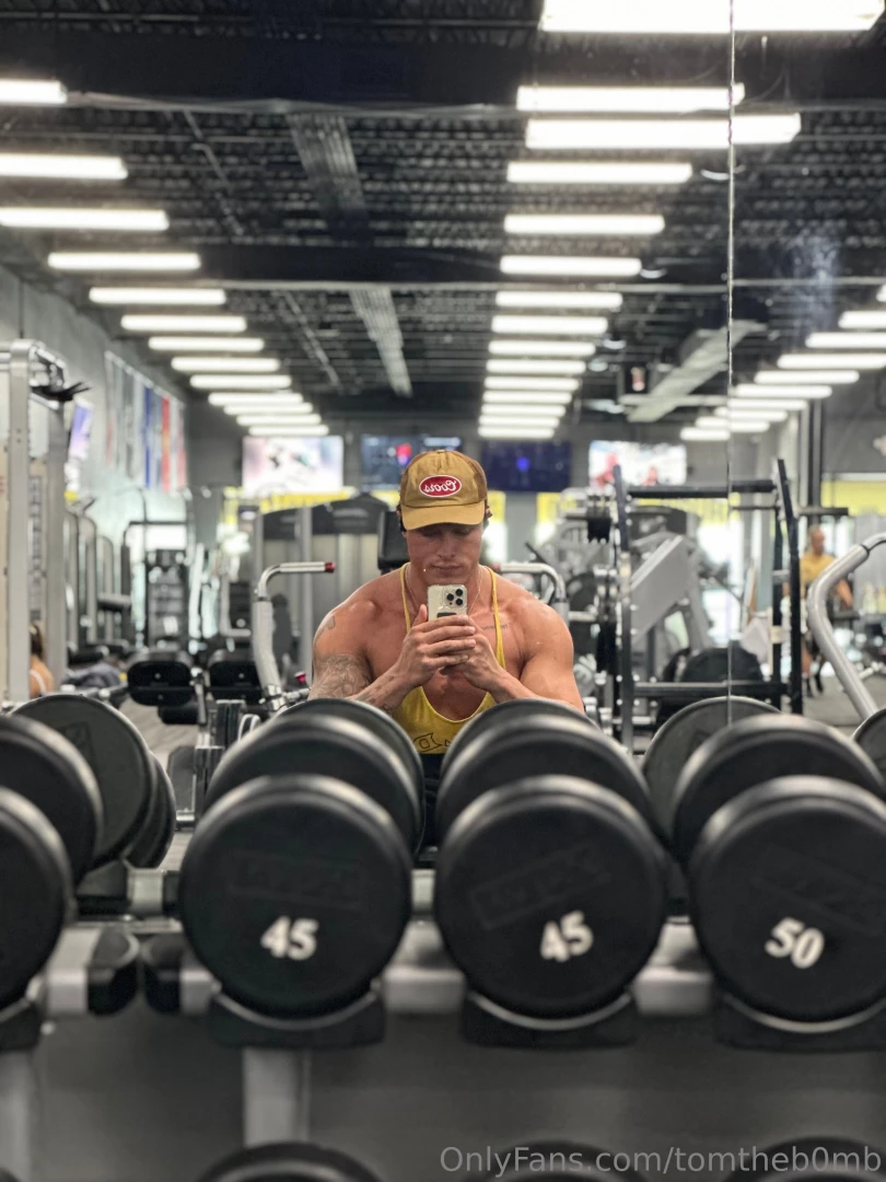 Working out want to see the progress dm me 